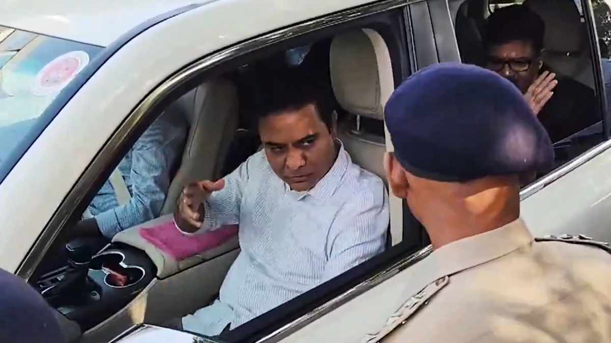 Police asks KTR to visit ACB office by himself, former Minister returns after submitting written response